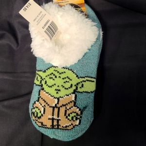 Disney Star Wars Baby Yoda Slippers Size 5-10 Green and Brown NWT